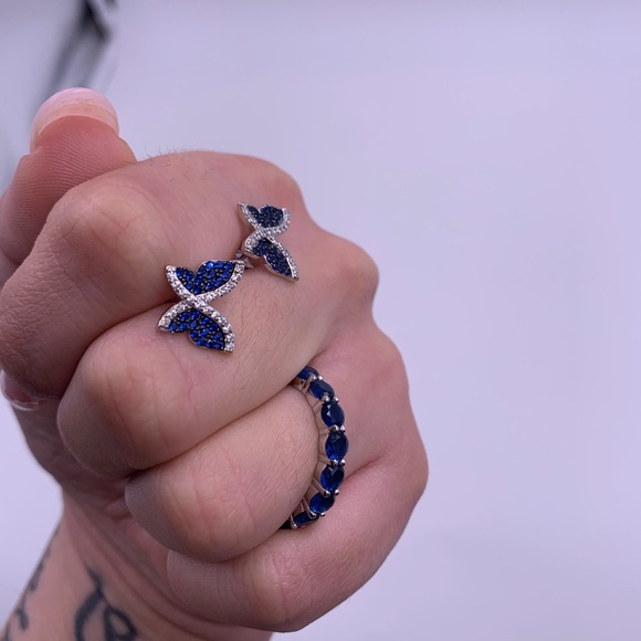 Blue butterfly set stud earrings and band - Picture 2 of 4